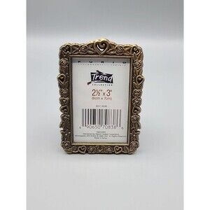 1996 Furio Trend 2.5x 3 Inch Ornate Victorian Frame Heart Roses